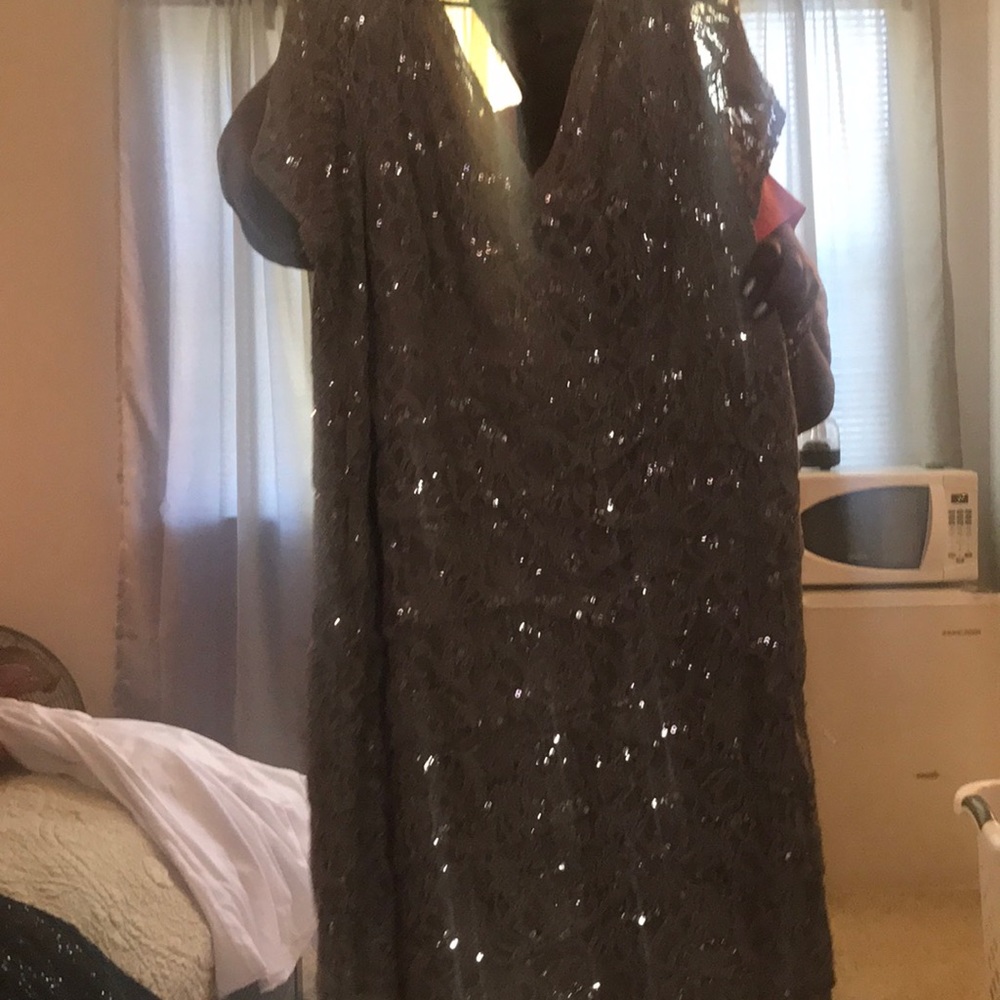 Taupe sequence evening dres